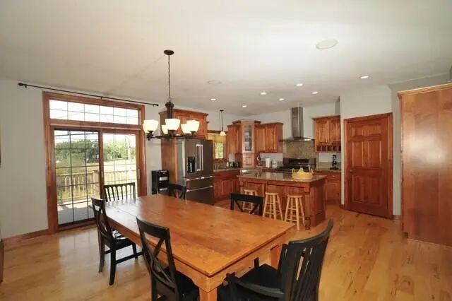 8334 Virginia CIRCLE, Waterford, WI 53185 - #2
