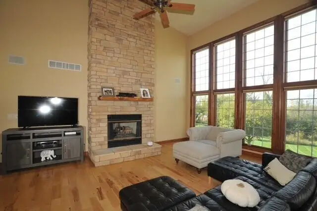 8334 Virginia CIRCLE, Waterford, WI 53185 - #3