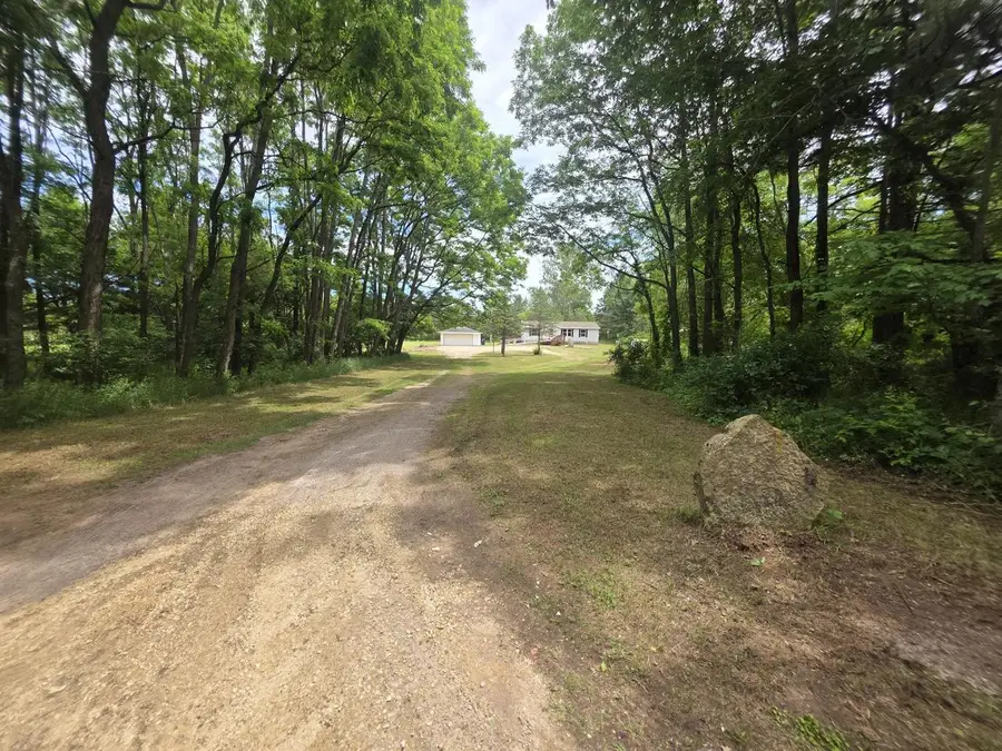 3060 15th AVENUE, Wisconsin Dells, WI 53965 - #2