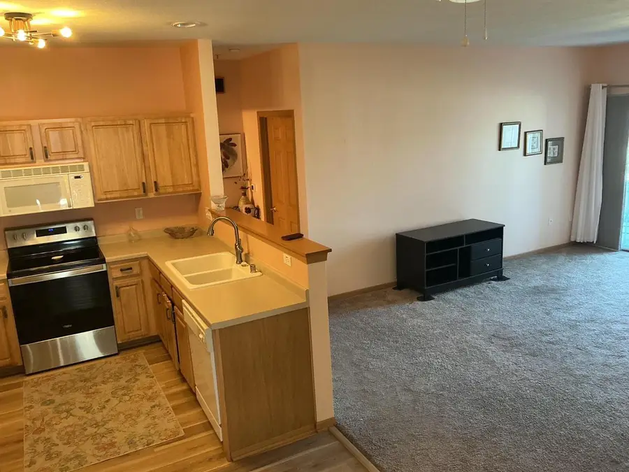 6846 102nd STREET #B, Pleasant Prairie, WI 53158 - #3