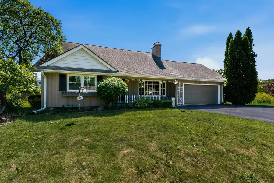 7873 N Edgeworth DRIVE, Milwaukee, WI 53223 - #2