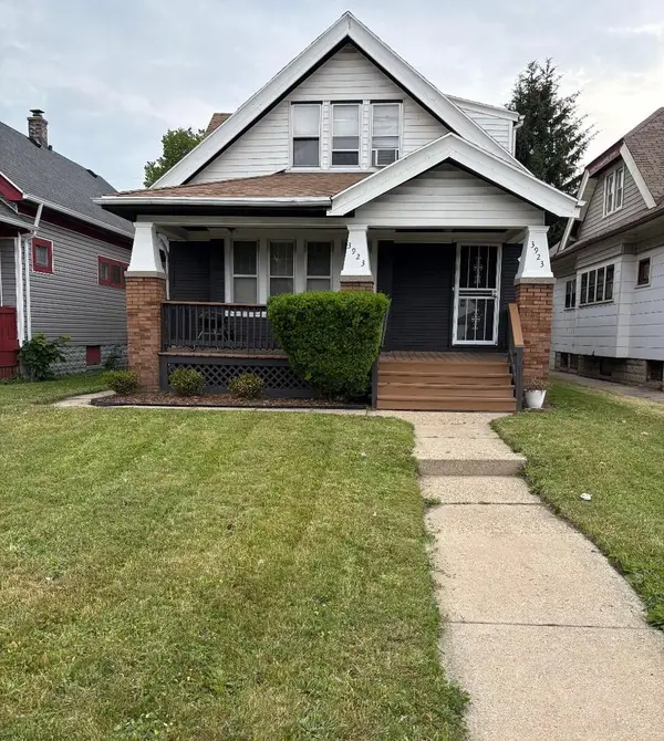 3923 N 27th STREET, Milwaukee, WI 53216