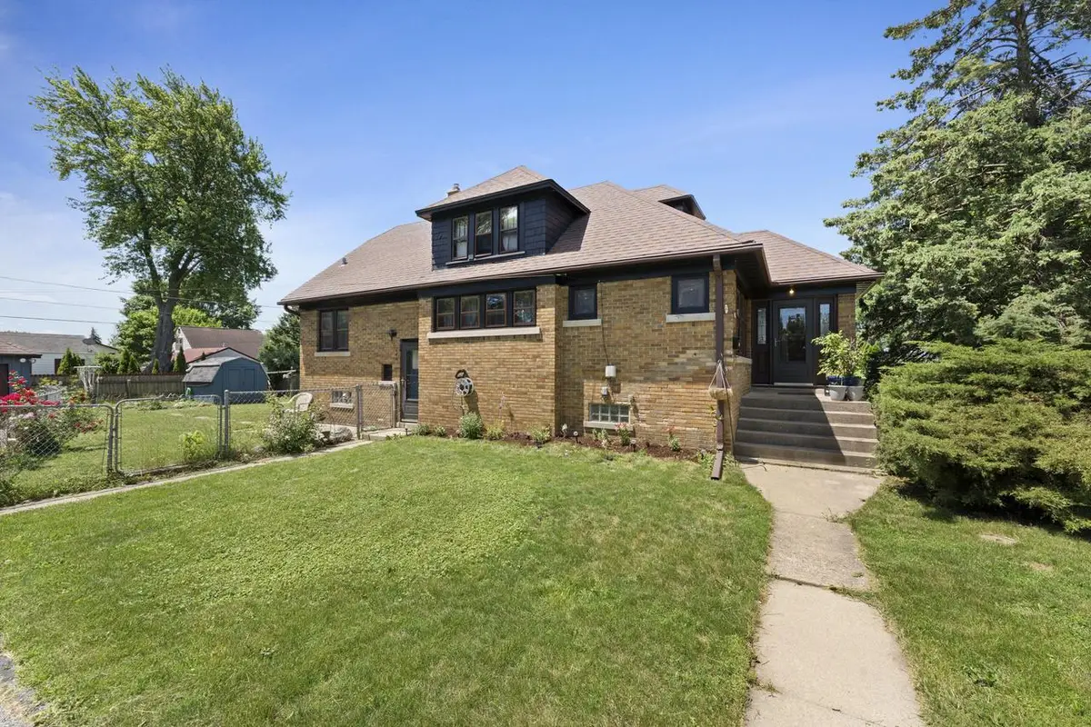 2719 E Holmes AVENUE, Cudahy, WI 53110 - #1