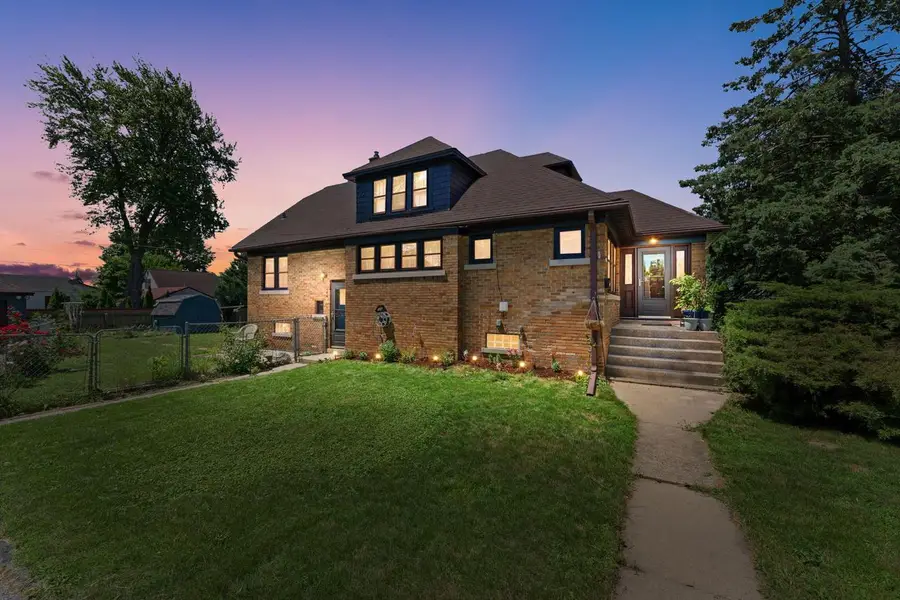2719 E Holmes AVENUE, Cudahy, WI 53110 - #2