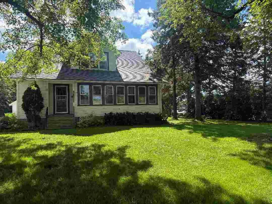 330 Zion STREET, Hartland, WI 53029 - #2