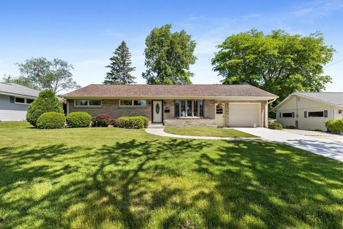 218 E Pierron STREET, Port Washington, WI 53074 - #1