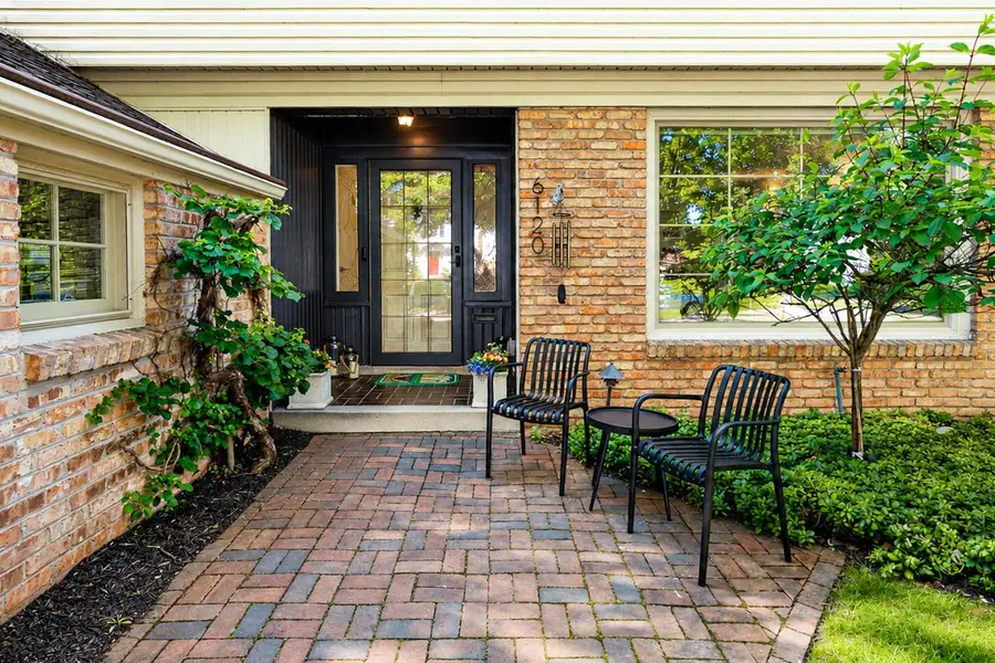 6120 N Kent AVENUE, Whitefish Bay, WI 53217 - #2