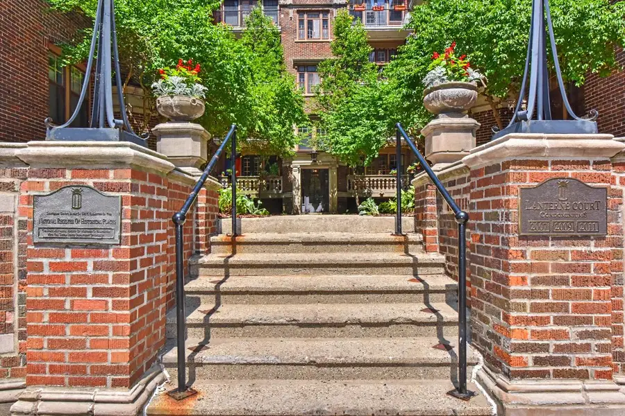 2009 N Prospect AVENUE #20, Milwaukee, WI 53202 - #3
