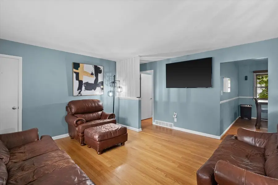 2728 N Carlton PLACE #2730, Milwaukee, WI 53210 - #2