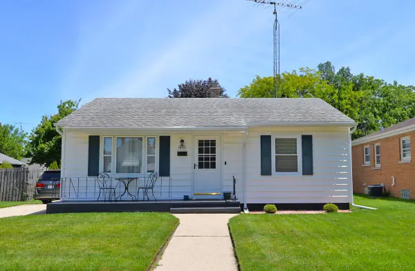 3815 17th AVENUE, Kenosha, WI 53140