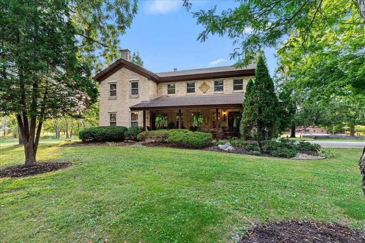 802 S Teut ROAD, Burlington, WI 53105 - #1
