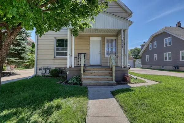 2316 S 84th STREET, West Allis, WI 53227