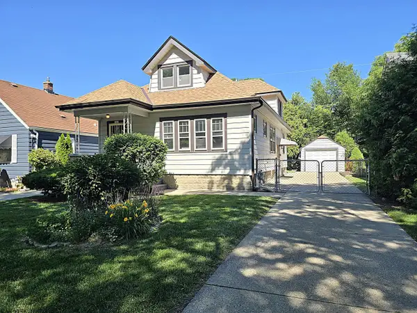 4062 N 40th STREET, Milwaukee, WI 53216
