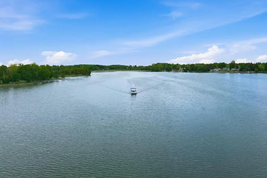 405 Lake DRIVE, Random Lake, WI 53075 - #2
