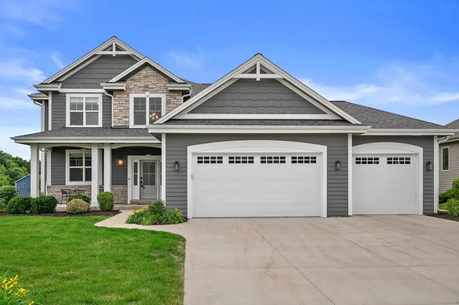 S54W25488 Pebble Brook COURT, Waukesha, WI 53189 - #2