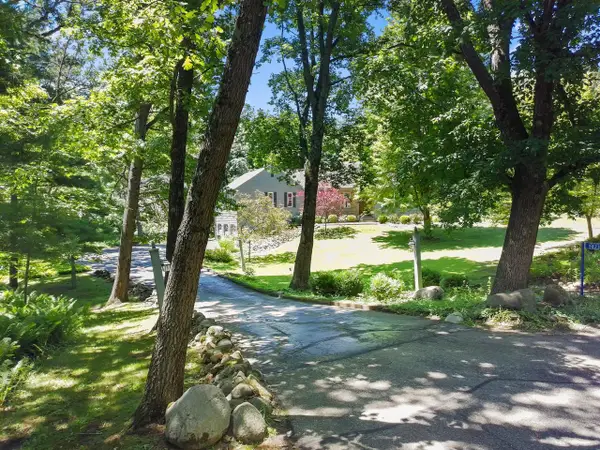 5823 Raccoon DRIVE, Burlington, WI 53105