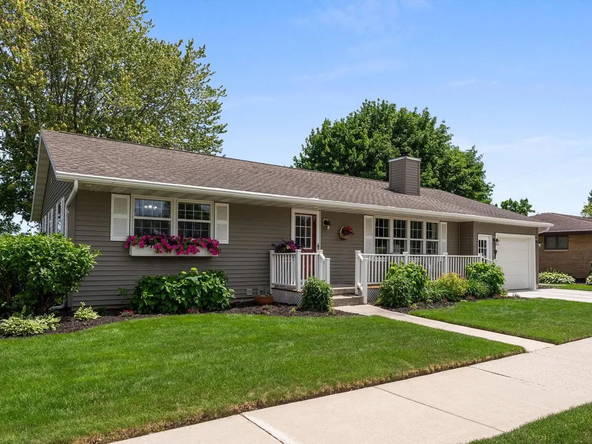 361 N Jackson STREET, Valders, WI 54245 - #1