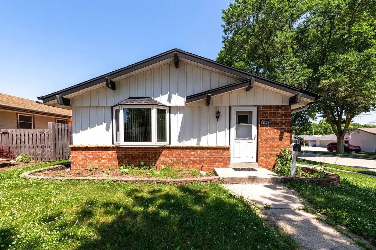 3490 E Van Beck AVENUE, Saint Francis, WI 53235 - #1