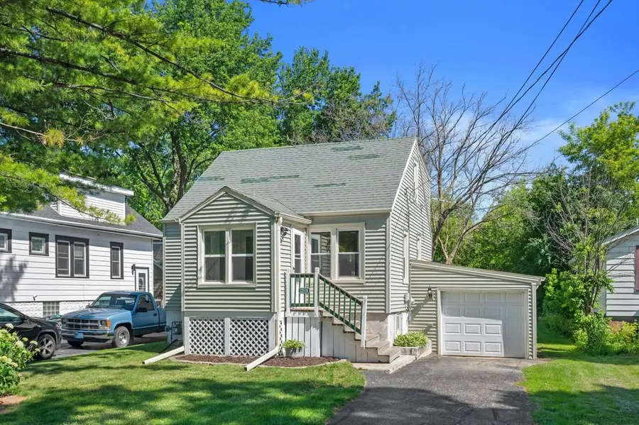 12516 W Meadow LANE, New Berlin, WI 53151 - #2