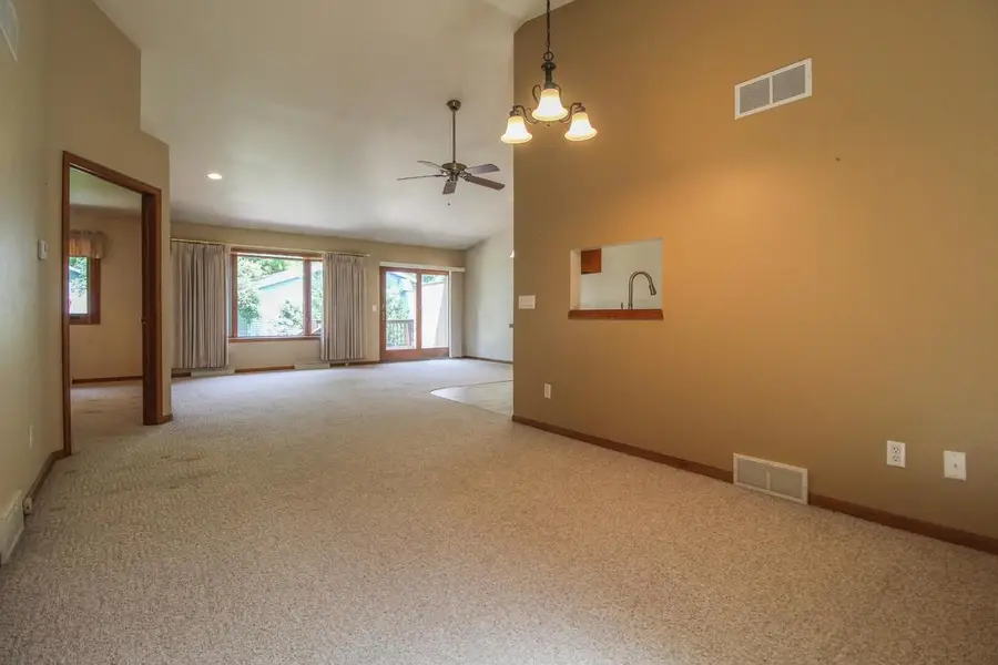513 Woodland DRIVE, Jefferson, WI 53549 - #2