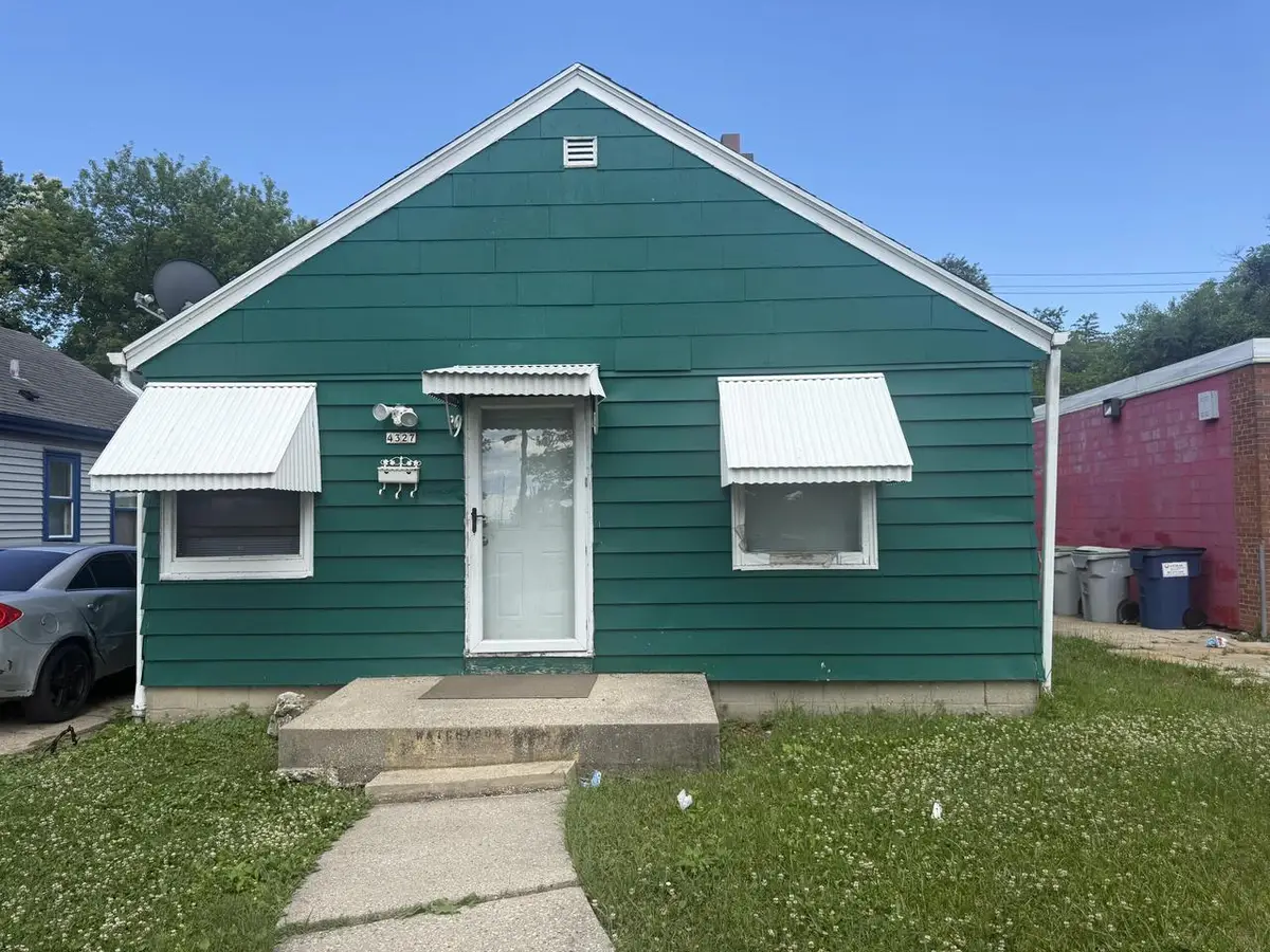 4327 N 35th STREET, Milwaukee, WI 53216 - #1