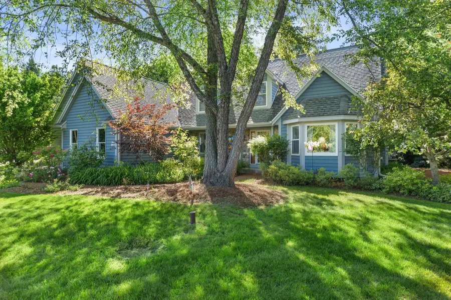 W326S1480 Forest Hills DRIVE, Delafield, WI 53018 - #2