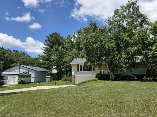 6051 Blueberry ROAD, Allenton, WI 53002