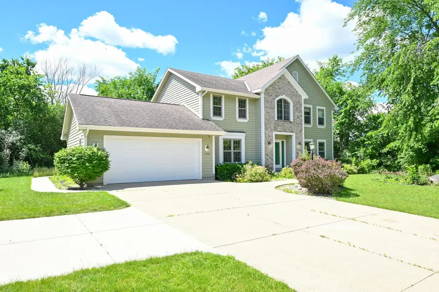 14285 W North Oak BOULEVARD, New Berlin, WI 53151 - #2