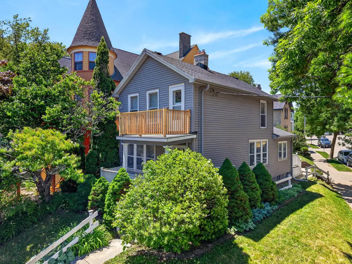 1463 N Franklin PLACE, Milwaukee, WI 53202 - #1
