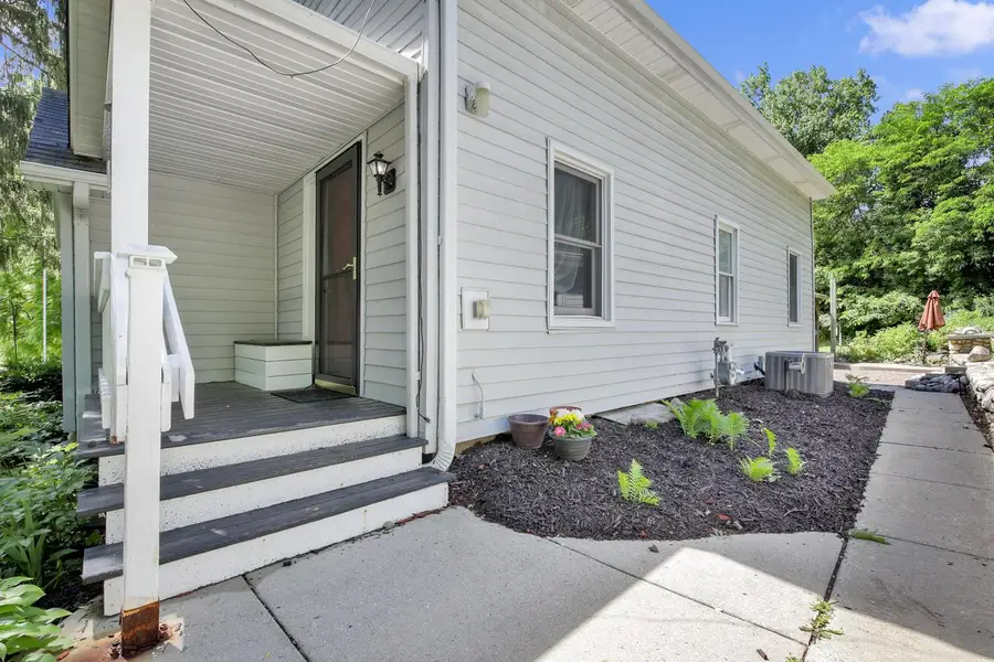 4135 S Racine AVENUE, New Berlin, WI 53146 - #2