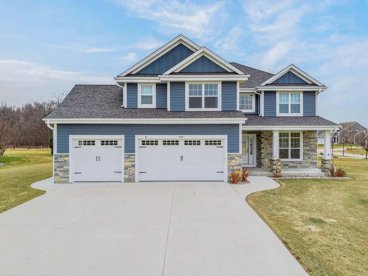 3128 W Hidden Oaks DRIVE, Franklin, WI 53132 - #1