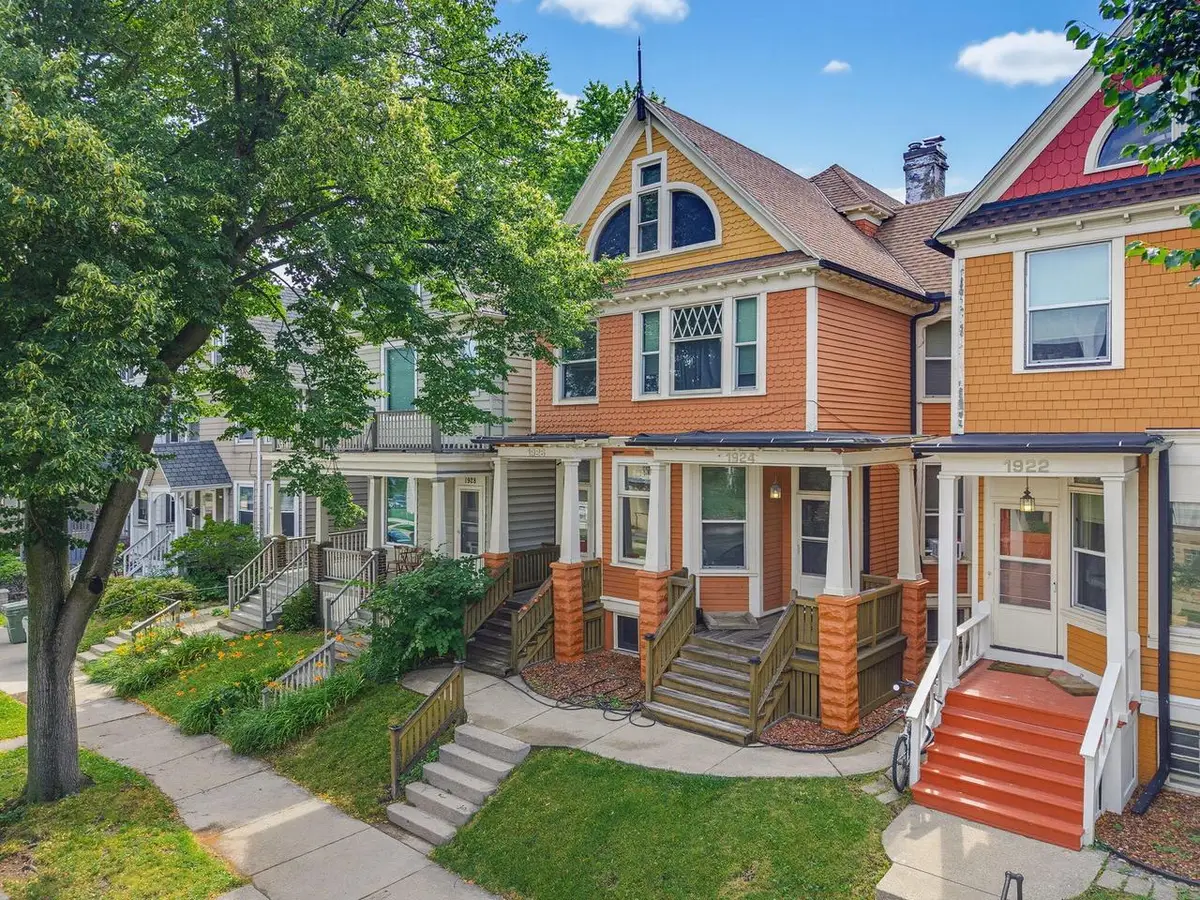 1924 N Oakland AVENUE #1926, Milwaukee, WI 53202 - #1