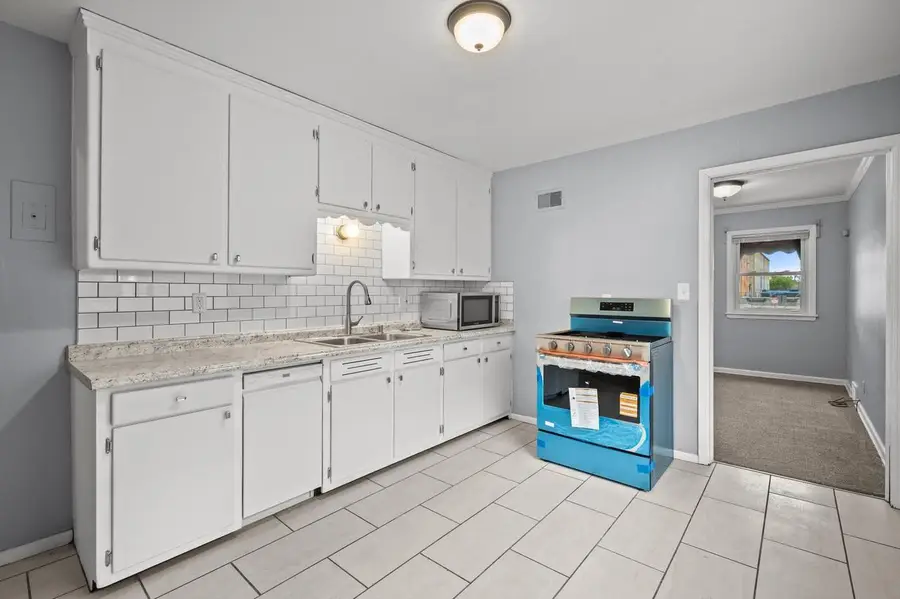5359 N 33rd STREET, Milwaukee, WI 53209 - #3