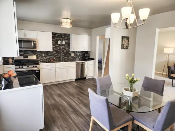 5925 N 75th STREET, Milwaukee, WI 53218
