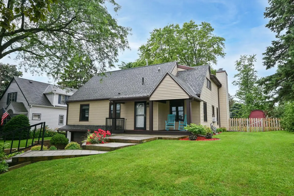 1314 S East AVENUE, Waukesha, WI 53186 - #1