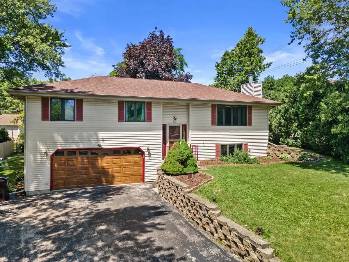1415 S 167th STREET, New Berlin, WI 53151 - #1