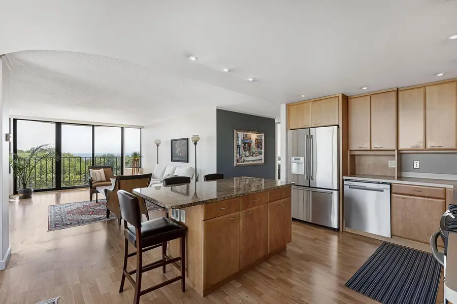 929 N Astor STREET #608, Milwaukee, WI 53202 - #2