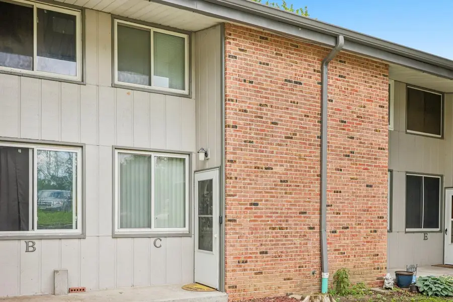 1444 Big Bend ROAD #C, Waukesha, WI 53189 - #2