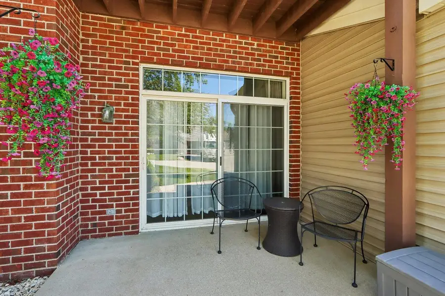 N16W26539 Tall Reeds LANE #A, Pewaukee, WI 53072 - #3