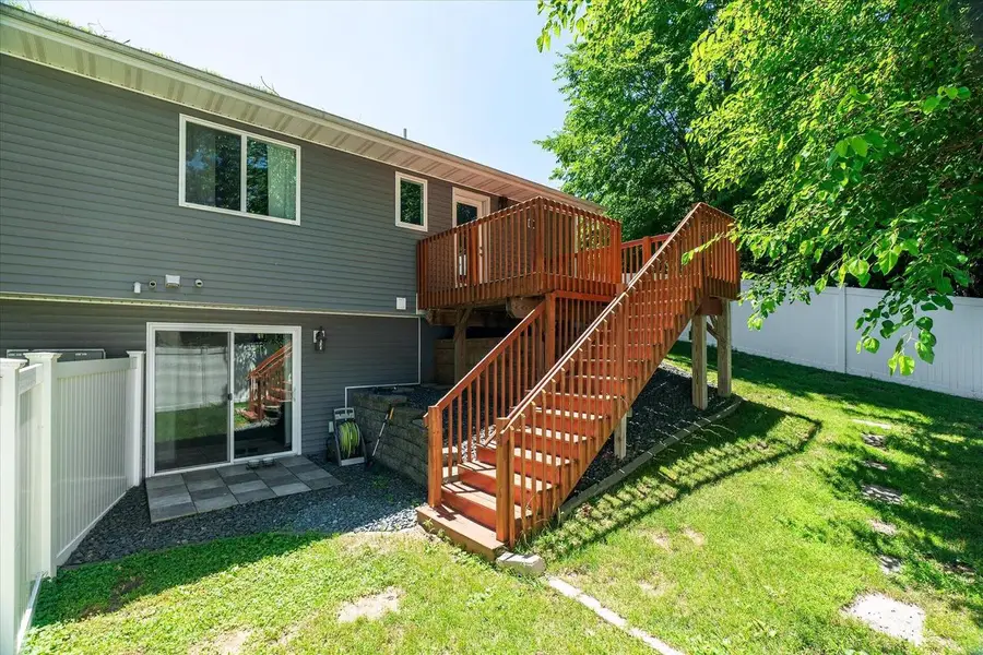 1023 Lincoln STREET, Onalaska, WI 54650 - #2