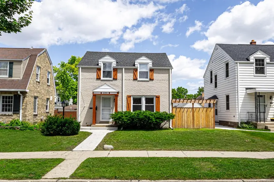 2350 S 56th STREET, West Allis, WI 53219 - #2