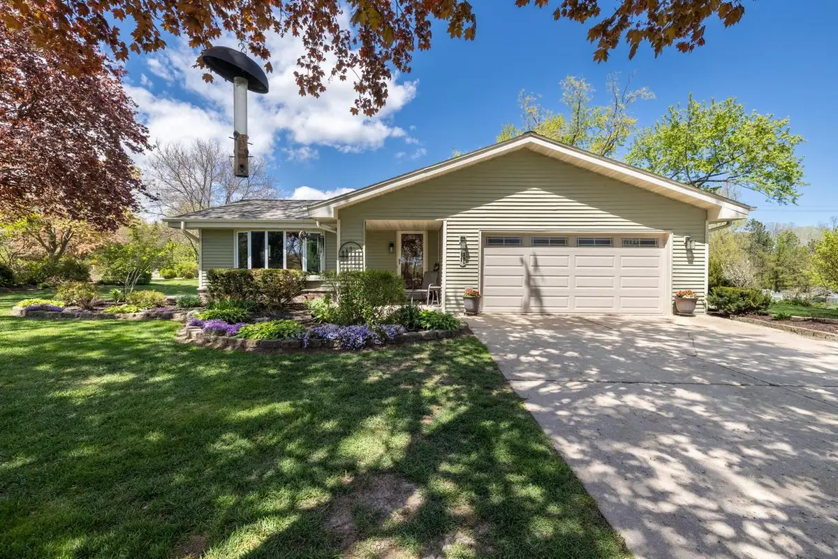W248N9575 Norwauk COURT, Colgate, WI 53017 - #1