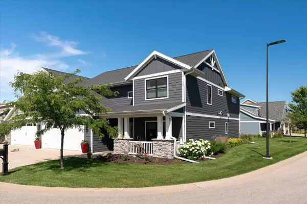329 River POINT, La Crosse, WI 54601