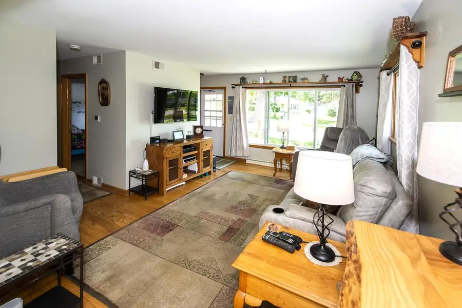 1532 S Grand AVENUE, Waukesha, WI 53189 - #2