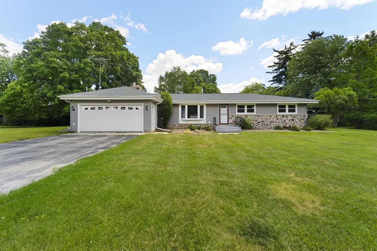 518 W Grand AVENUE, Port Washington, WI 53074 - #1