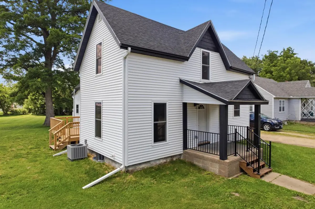 316 N Court STREET, Sparta, WI 54656 - #1