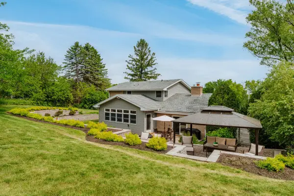 N10W28431 Northview ROAD, Waukesha, WI 53188