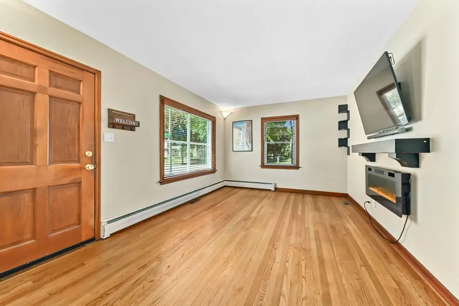 2802 S 47th STREET, Milwaukee, WI 53219 - #2