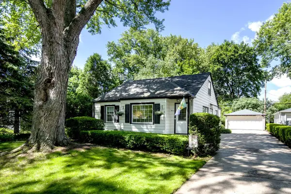 1817 N 118th STREET, Wauwatosa, WI 53226