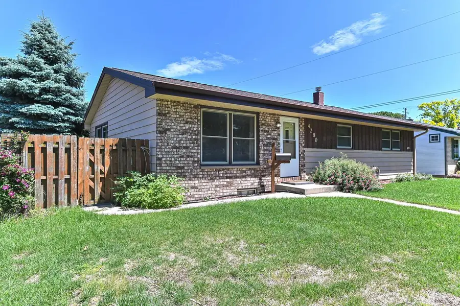 4280 S Pennsylvania AVENUE, Saint Francis, WI 53235 - #2